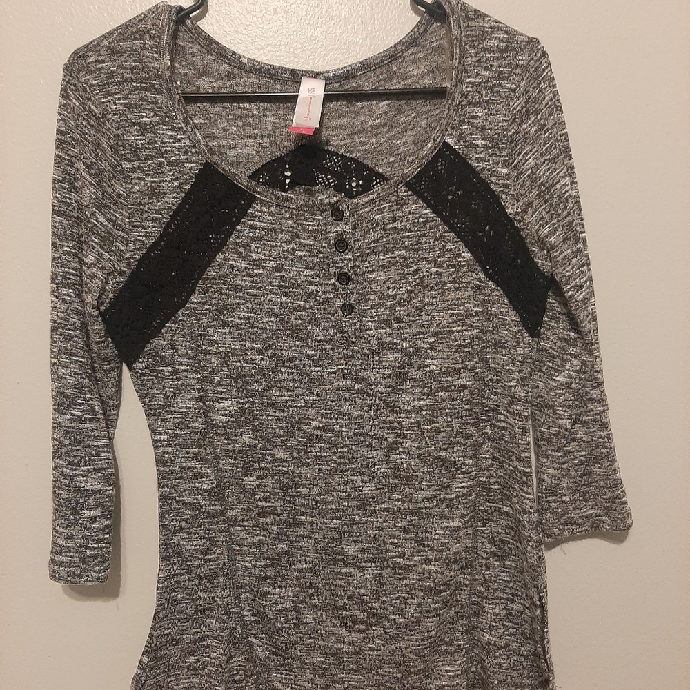 New. Medium. no boundaries grey and black mid sleeve with lace